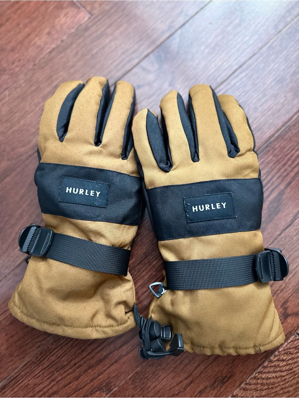Hurley Ski Snow Gloves Men’s NWOT